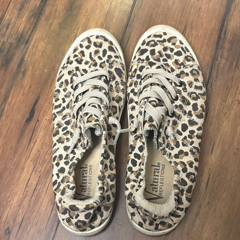 Natural Reflections Leopard Print Casual Sneakers
